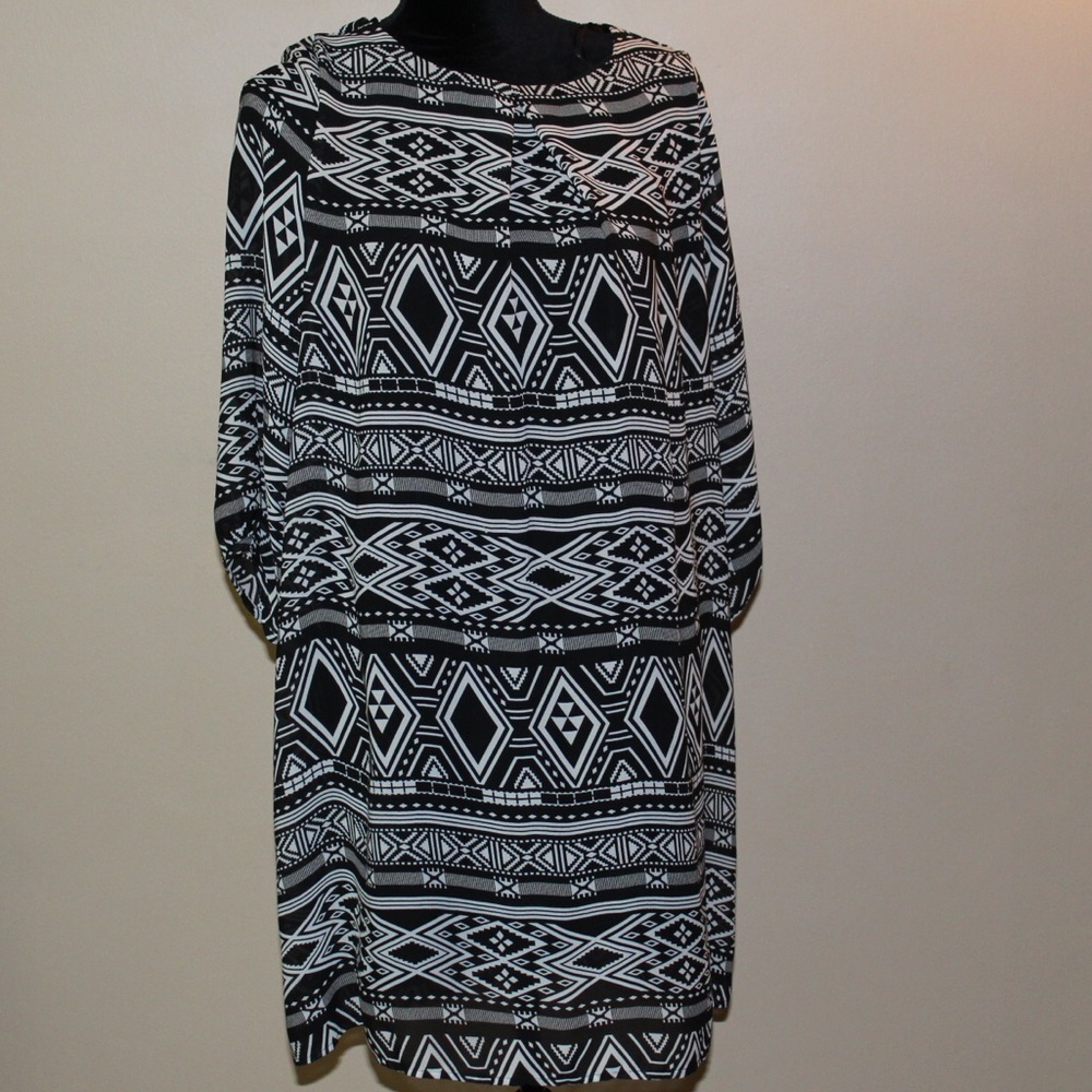 H&M Black & White Aztec Tribal Print Dress
